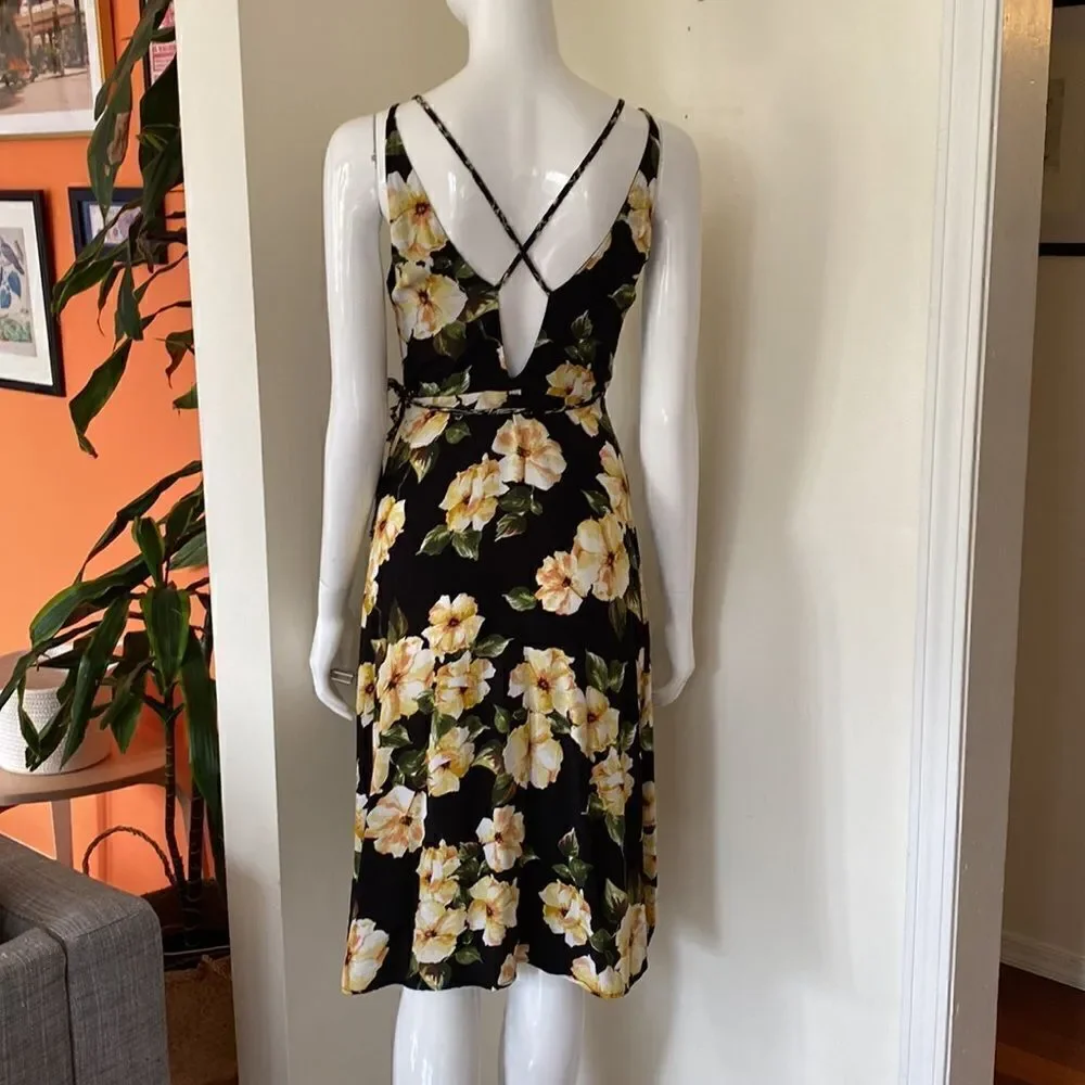 Topshop Busy Garden Black Floral Wrap Midi Dress Size 4 - Picture 6 of 13